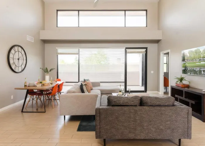 Lyra - Dual Retreat - In Old Town * Scottsdale
