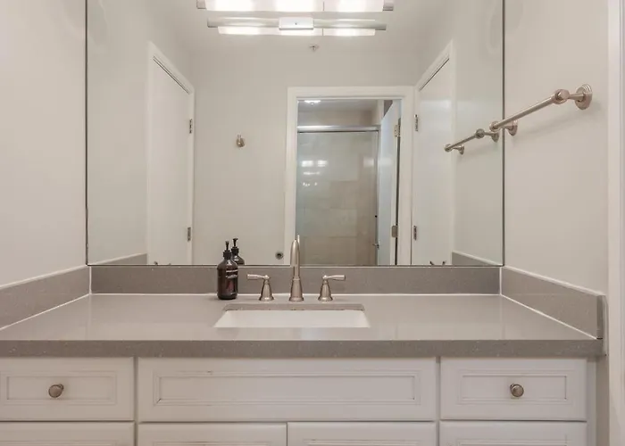 Lyra - Dual Retreat - In Old Town Scottsdale