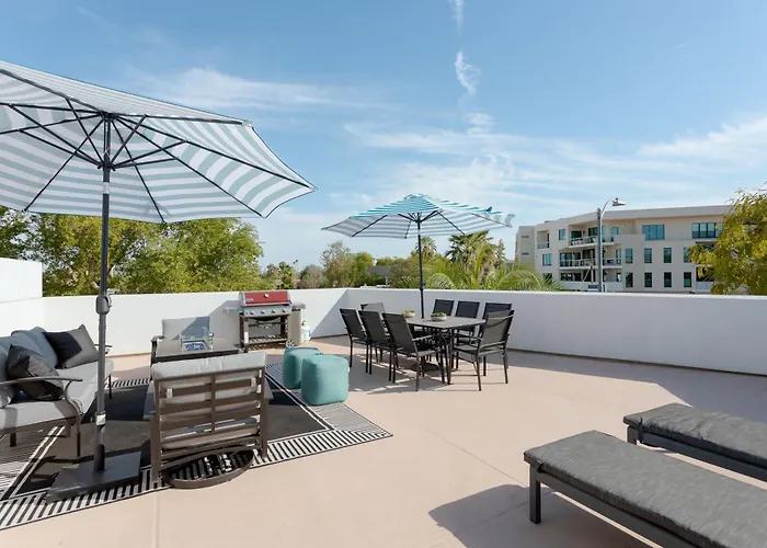 Lyra - Dual Retreat - In Old Town * Scottsdale