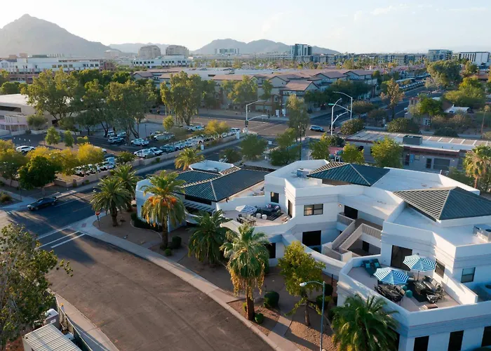 Lyra - Dual Retreat - In Old Town * Scottsdale